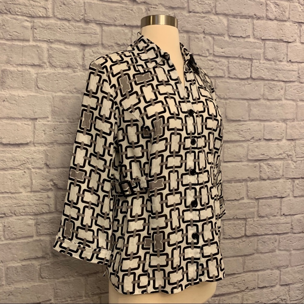 Carole Little Linen Blouse w/Buckle Embellishment - Picture 4 of 14